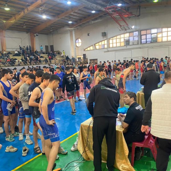 وزن‌کشی 1200 کشتی‌گیر تهرانی برای مسابقات پهنه‌ی جنوب‌غرب؛ برگزاری کشتی‌ها از فردا روی 6 تشک