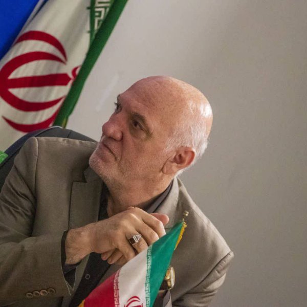 حمایت همه‌جانبه سرپرست اداره کل ورزش تهران از کشتی پایتخت: کشتی اولویت اول است،‌ در مسیر فدراسیون حرکت کنید